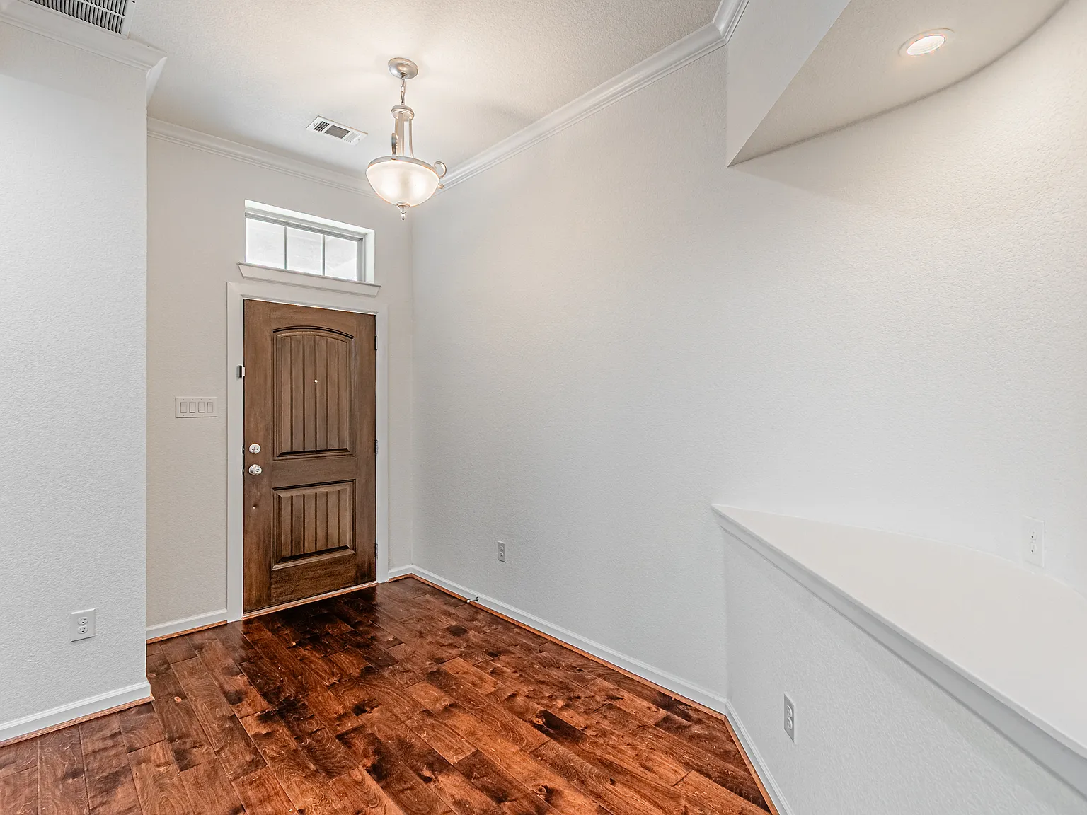 4 bed, 3.5 bath, 3054 sqft, $3,600 — Photo 4