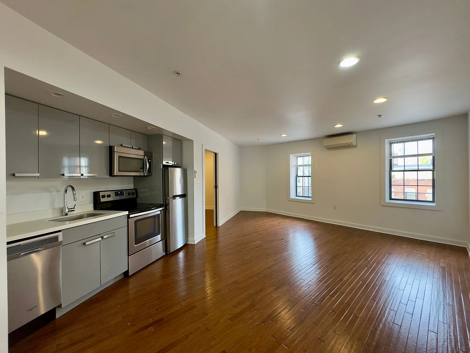 THE PORTLAND APARTMENTS — Photo 3