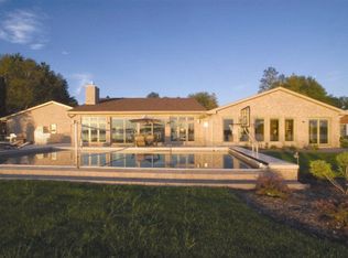 15 Utopia Cir, Sturgeon Bay, WI 54235
