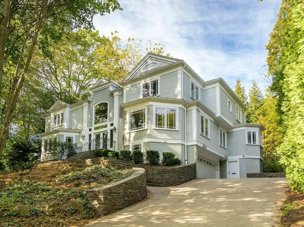 66 Mason Ter, Brookline, MA 02446