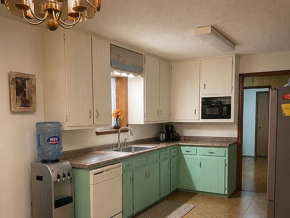 4th image of 5314 W Lake Dr