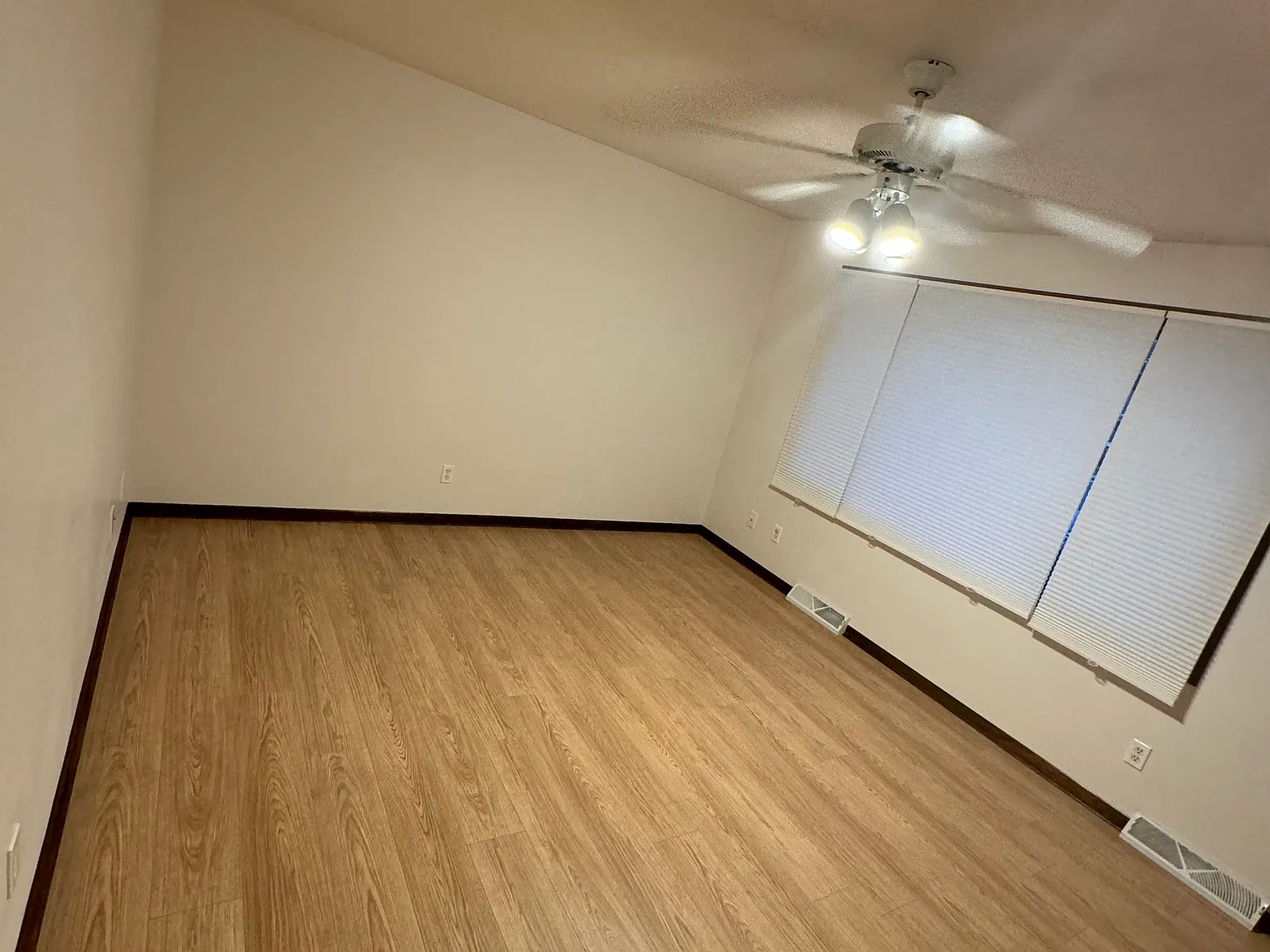 3 bed, 1508 sqft, $2,200 — Photo 4