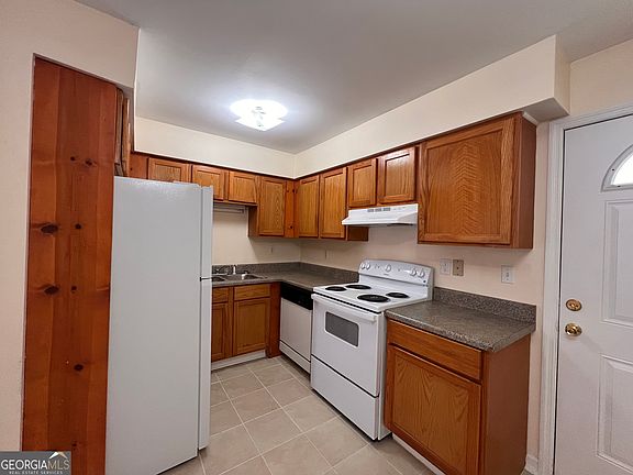 4th image of 2674 Evans Mill Dr