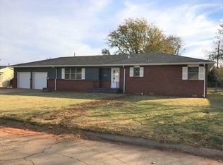 2124 2nd St, Woodward, OK 73801