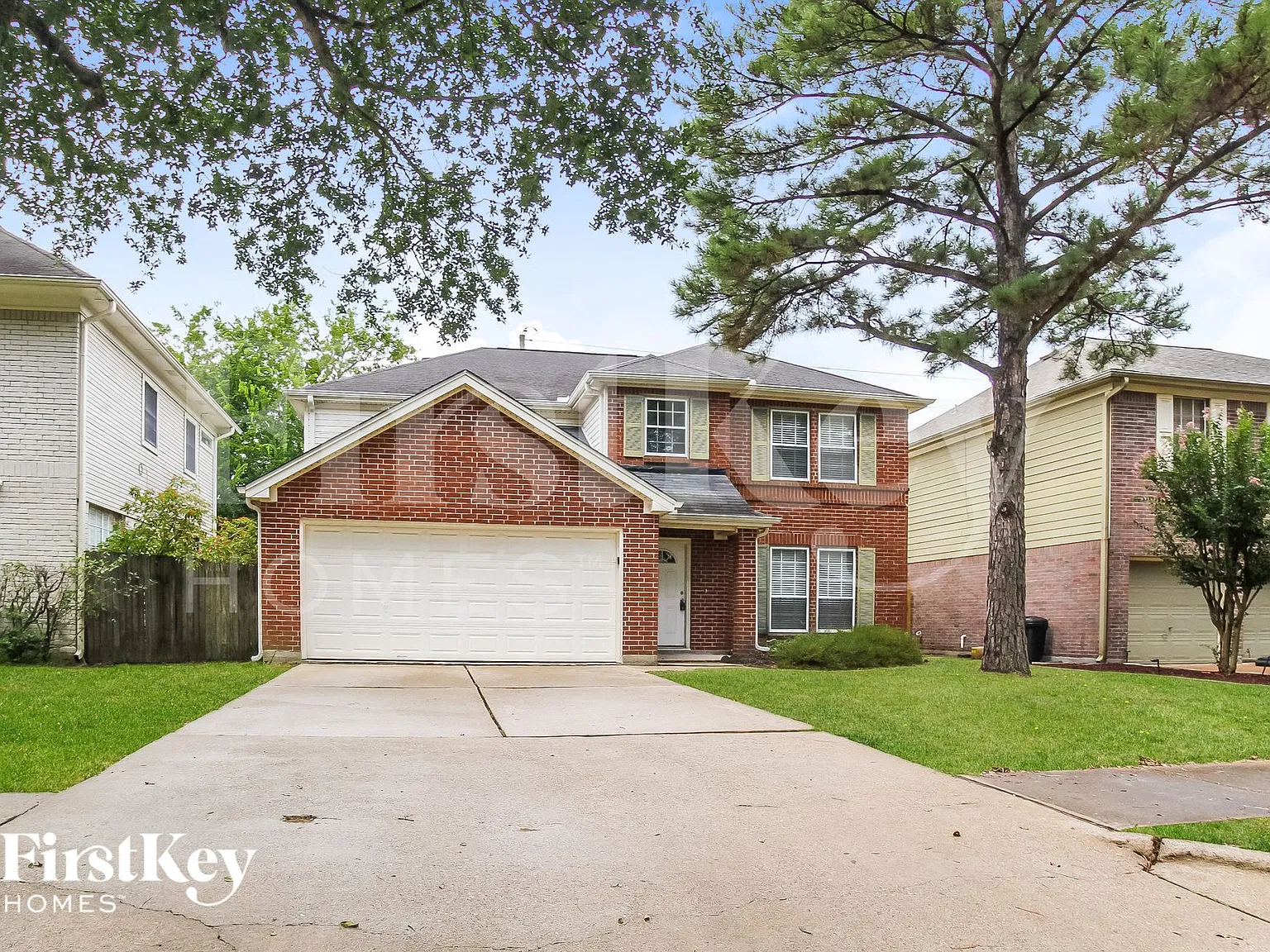 3 bed, 2.5 bath, 2176 sqft, $2,500 — Photo 2