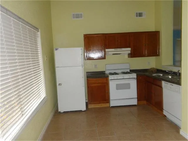 16714 Sinaloa Dr — Photo 8