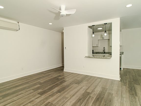 5th image of 4589 Orchid Dr #1