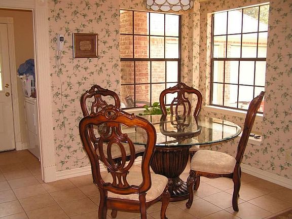 BREAKFAST ROOM