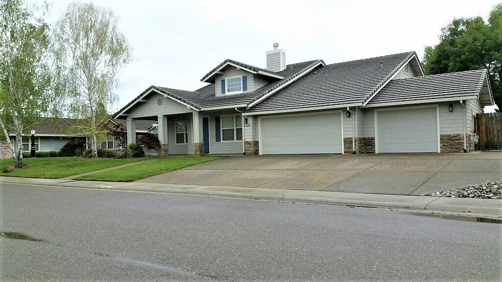 9120 Quail Cove Dr photo 1