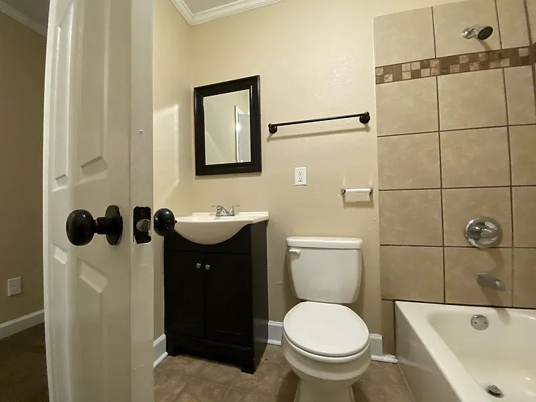 434 Sullivan Dr — Photo 7