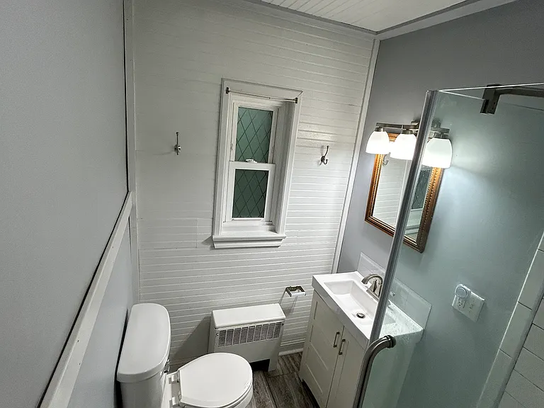 1503 Grace Ave — Photo 8