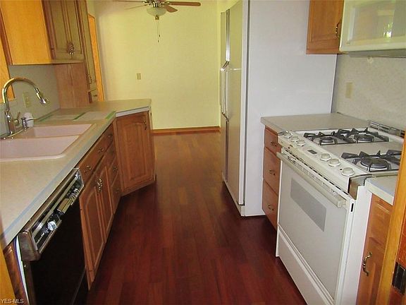 5th image of 12661 Gardenside Dr