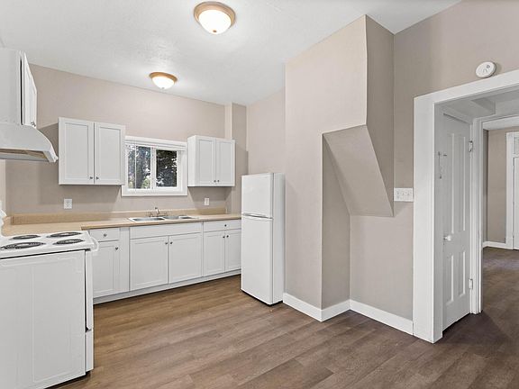 4th image of 813 E Baldwin Ave #B1