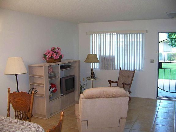 4th image of 10963 W Santa Fe Dr