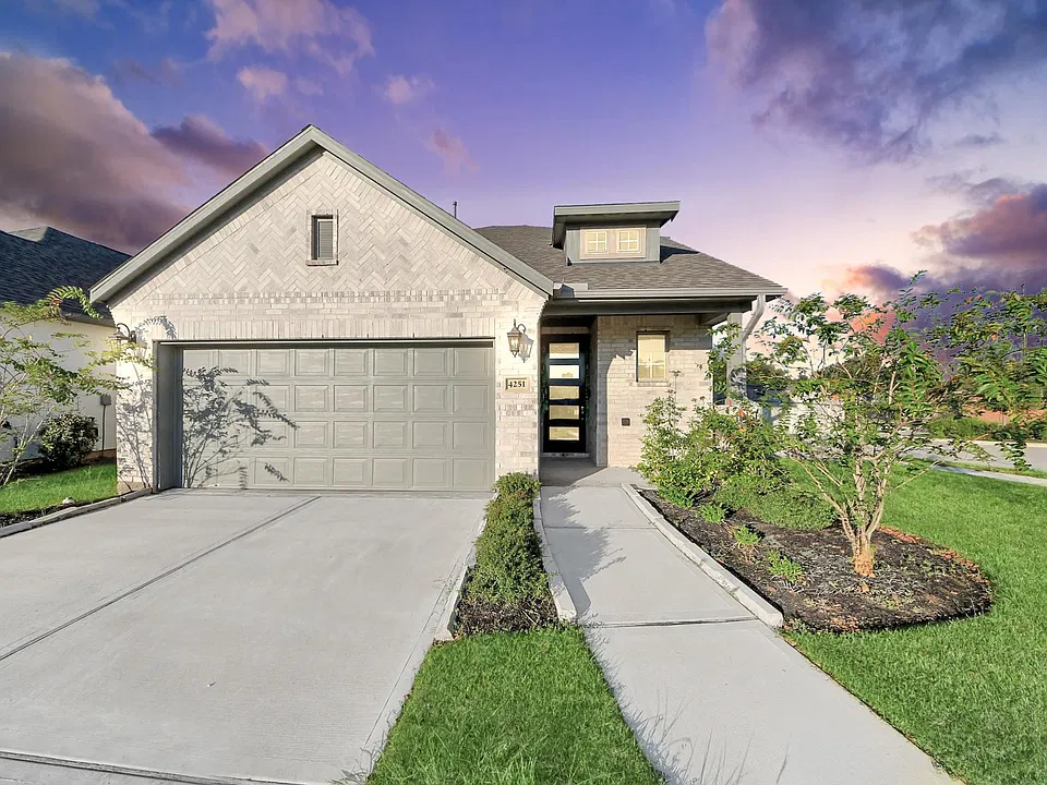 4251 Colony Ln