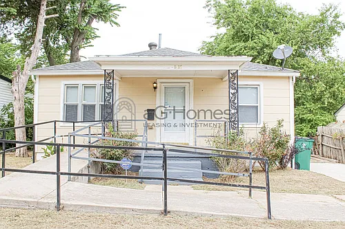 1417 NW 95th St Photo 1