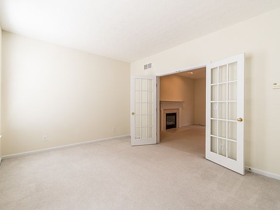 4th image of 9262 Hardwicke Ln