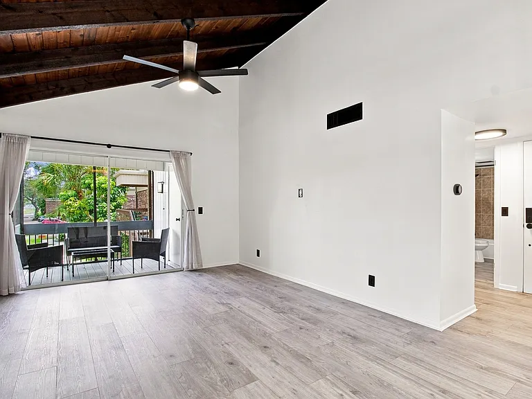 10415 Carrollbrook Cir #207 — Photo 16