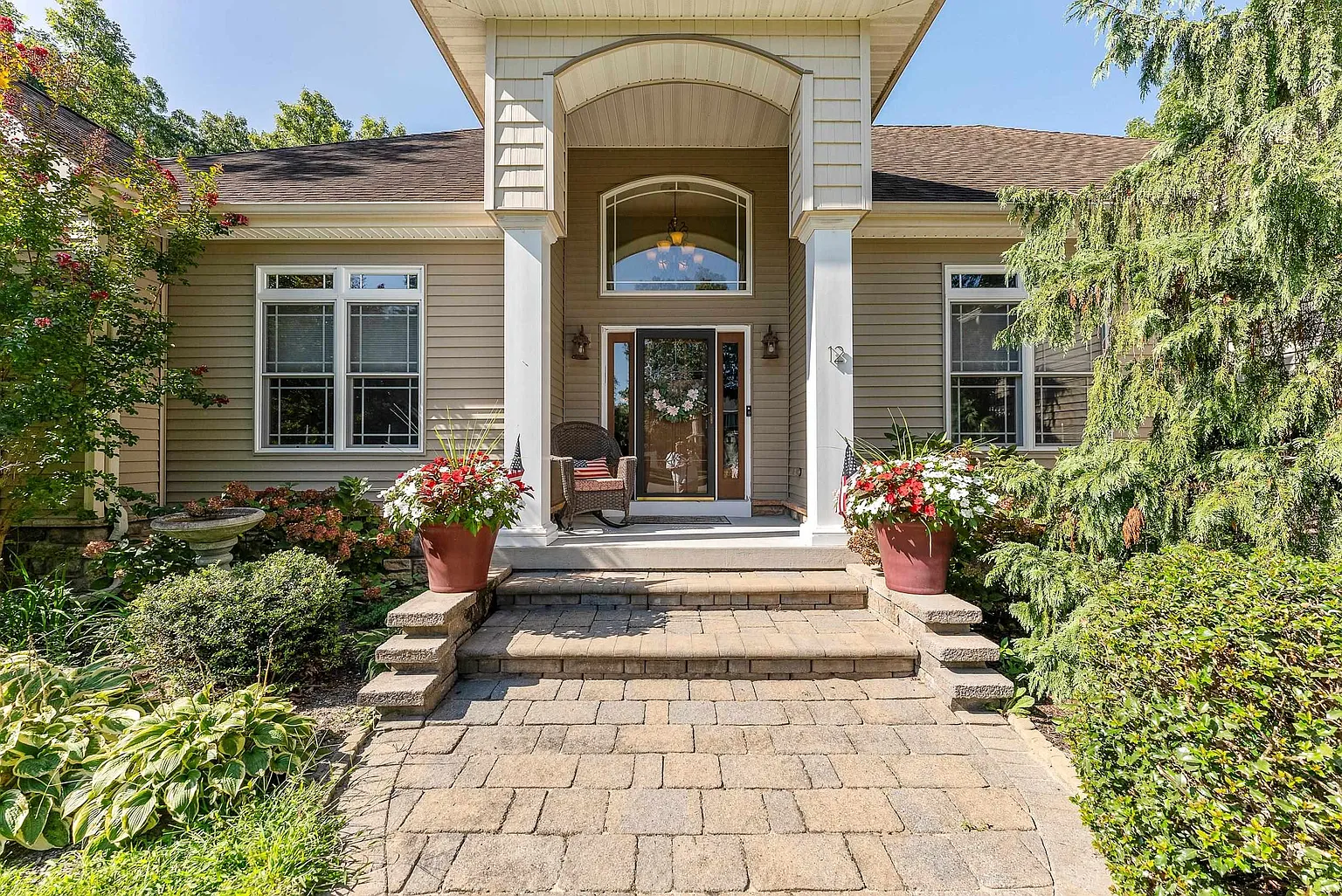 12 Clayton Dr photo 1