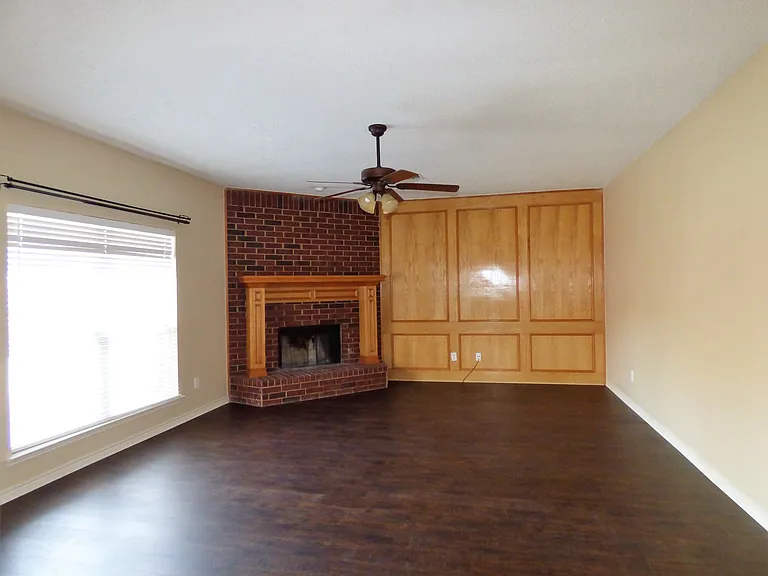 1509 Appalachian Dr — Photo 2