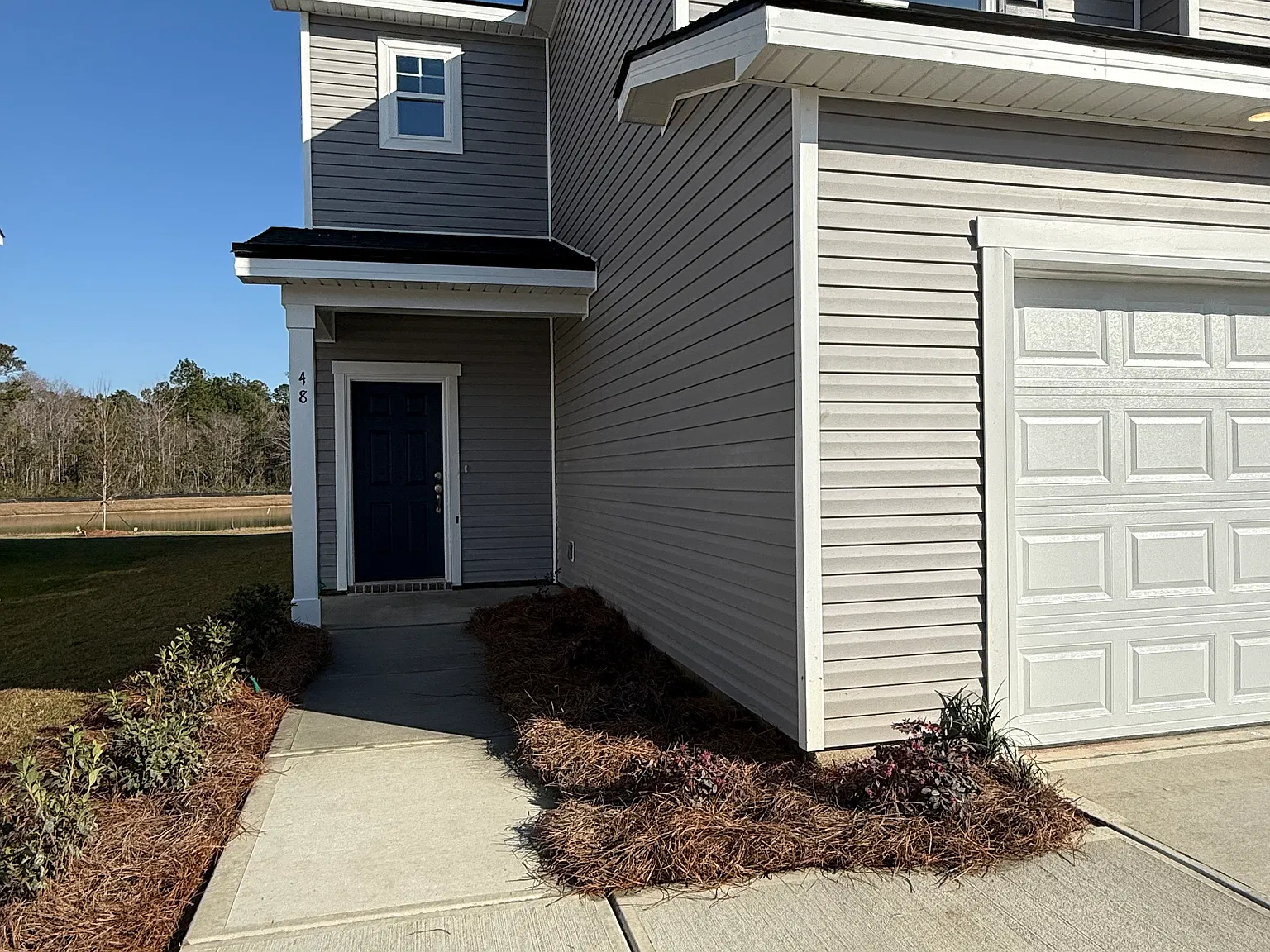 4 bed, 2.5 bath, 2005 sqft, $2,850 — Photo 2