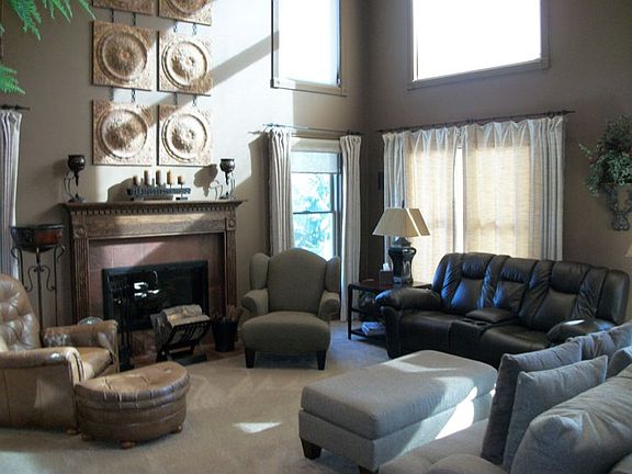 3rd image of 204 Lakewood Dr