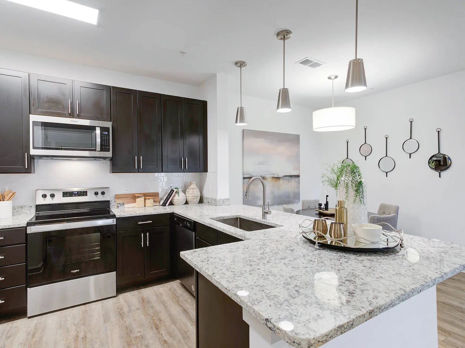 Garrison Station Apartments — Photo 4