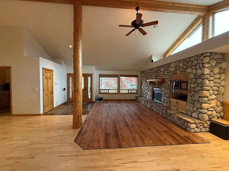 2345 Todds Crest Dr — Photo 3