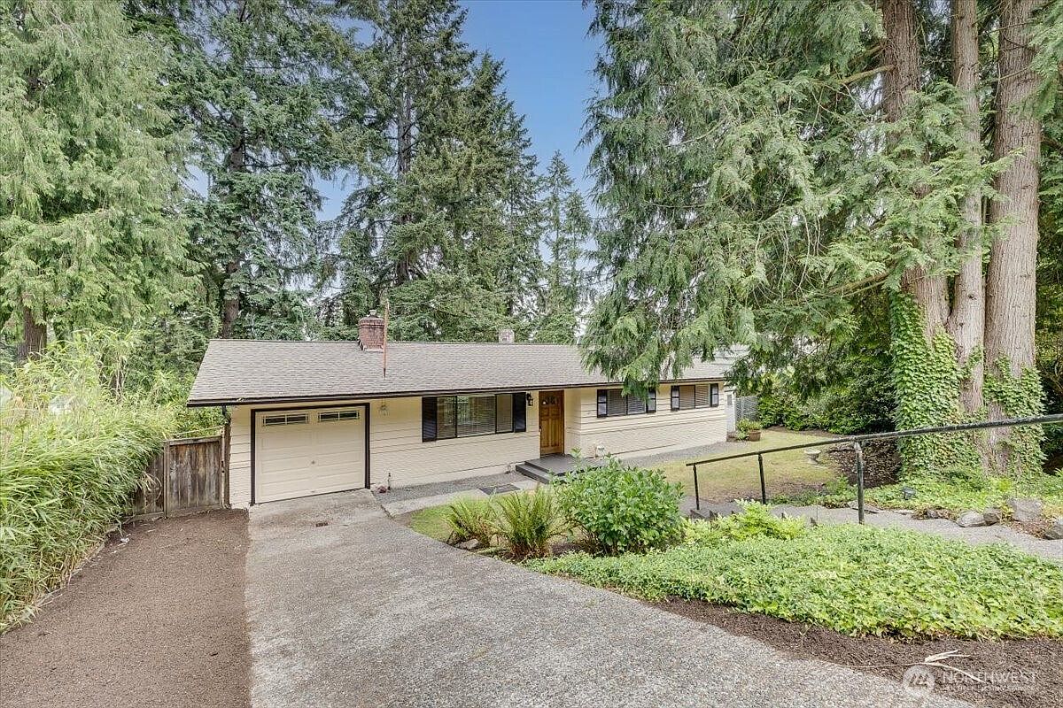 1st image of 15062 SE 44th Street