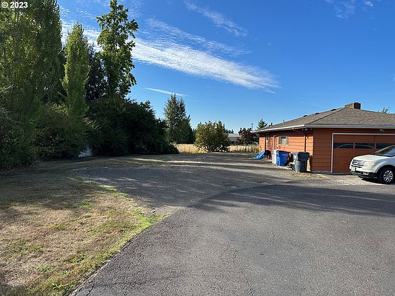 5th image of 2101 NE 144th St