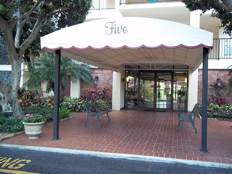 1st image of 2950 N Palm Aire Dr APT 202
