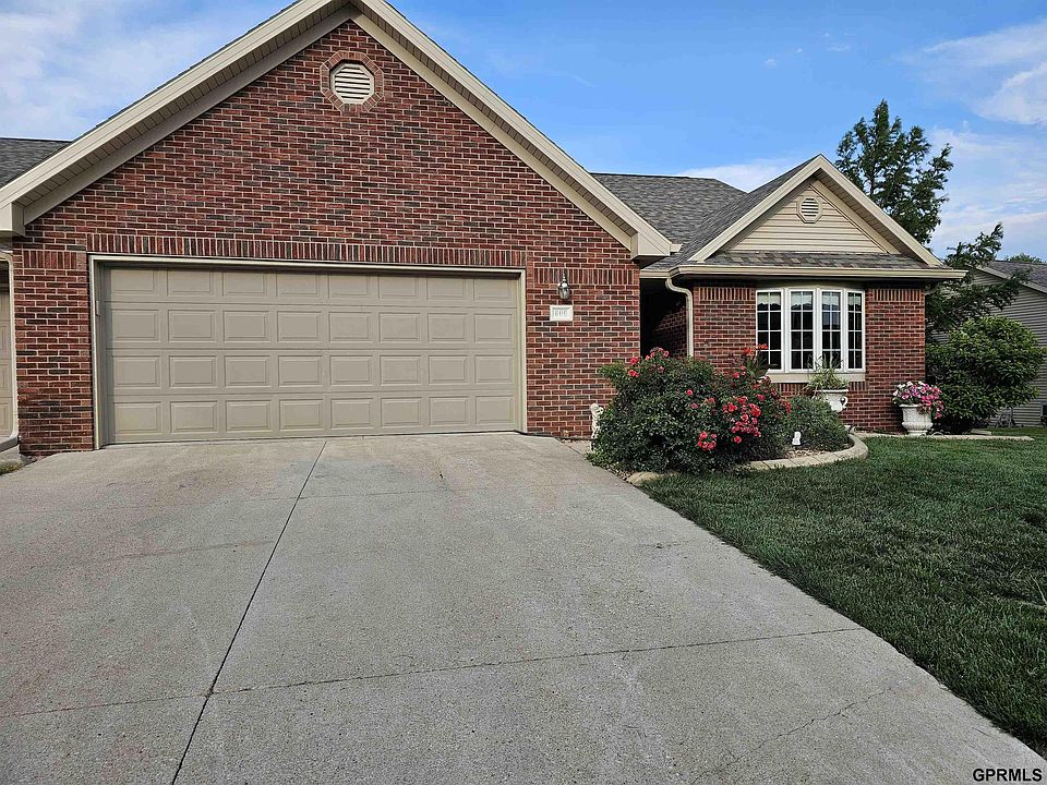 606 Spring View Cir Beatrice NE 68310 Zillow