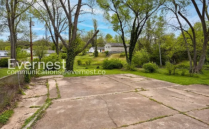 7826 Blandford Dr — Photo 17