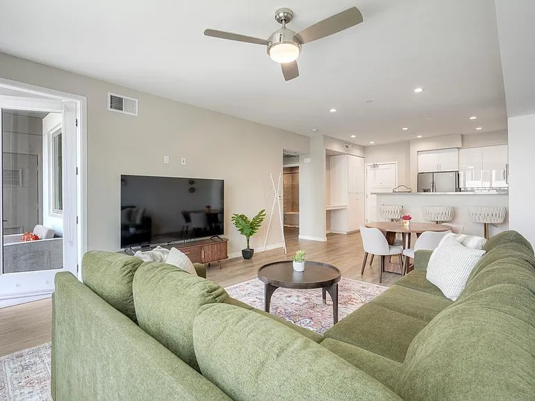 355 N Cleveland St #307 — Photo 8