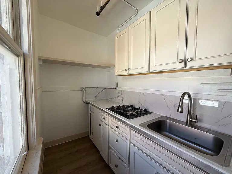 858 Washington St #132-133 — Photo 6