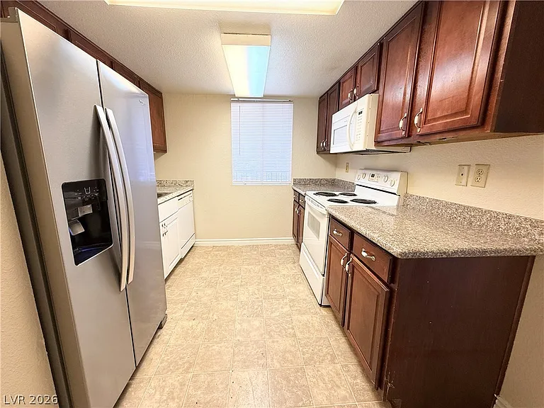 4431 Alexis Dr #423 — Photo 11