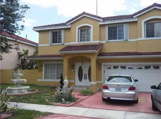 8854 NW 187th St, Hialeah, FL 33018