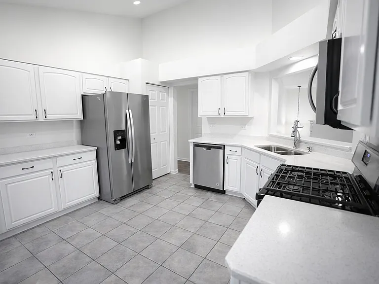 2866 Stonewater Dr #2866 — Photo 8
