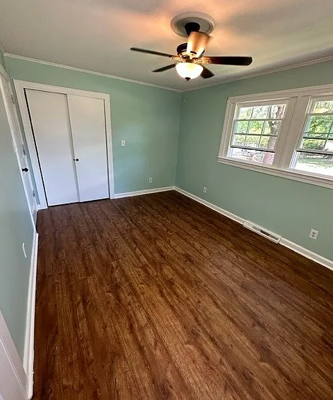 122 S Pleasant St — Photo 9
