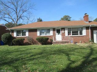 3746 Peake Rd, Norfolk, VA 23502