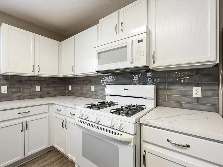 1809 Vanderhill Cv — Photo 21