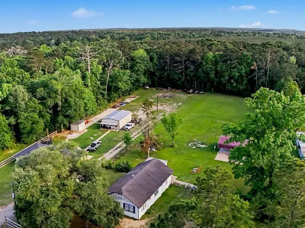 1557 E Gibson St, Jasper, TX 75951