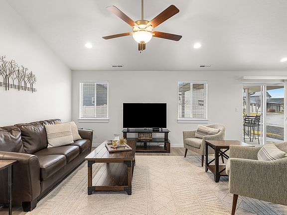 3rd image of 10710 W Catmint Dr