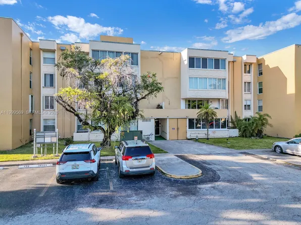 6841 SW 147th Ave APT 2H, Miami, FL 33193