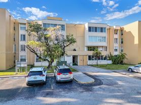 6841 SW 147th Ave, Miami, FL