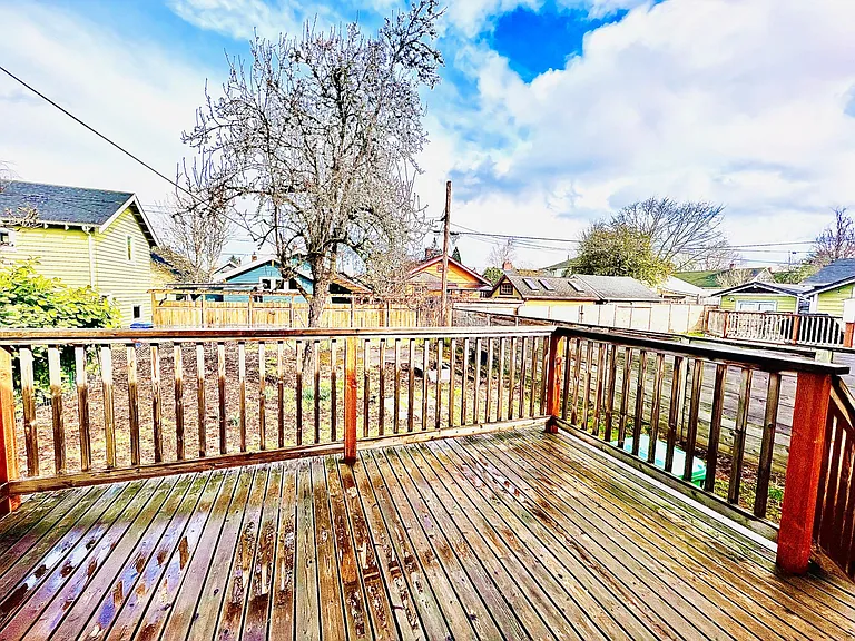 4728 NE 27th Ave — Photo 32