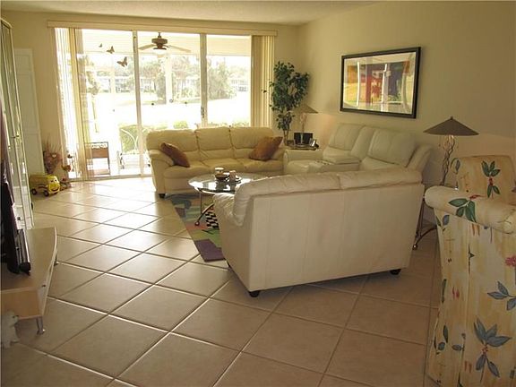 4th image of 802 Cypress Grove Ln APT 110