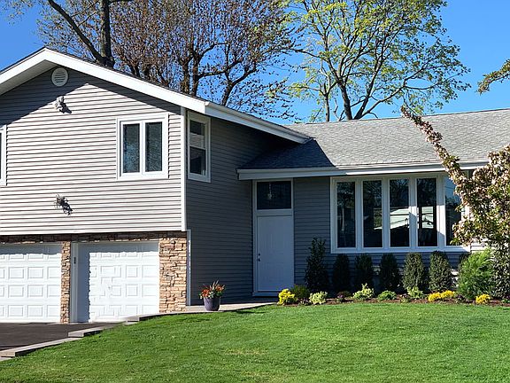 2nd image of 22 Flower Ln