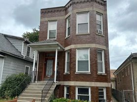 4543 N Keystone Ave, Chicago, IL
