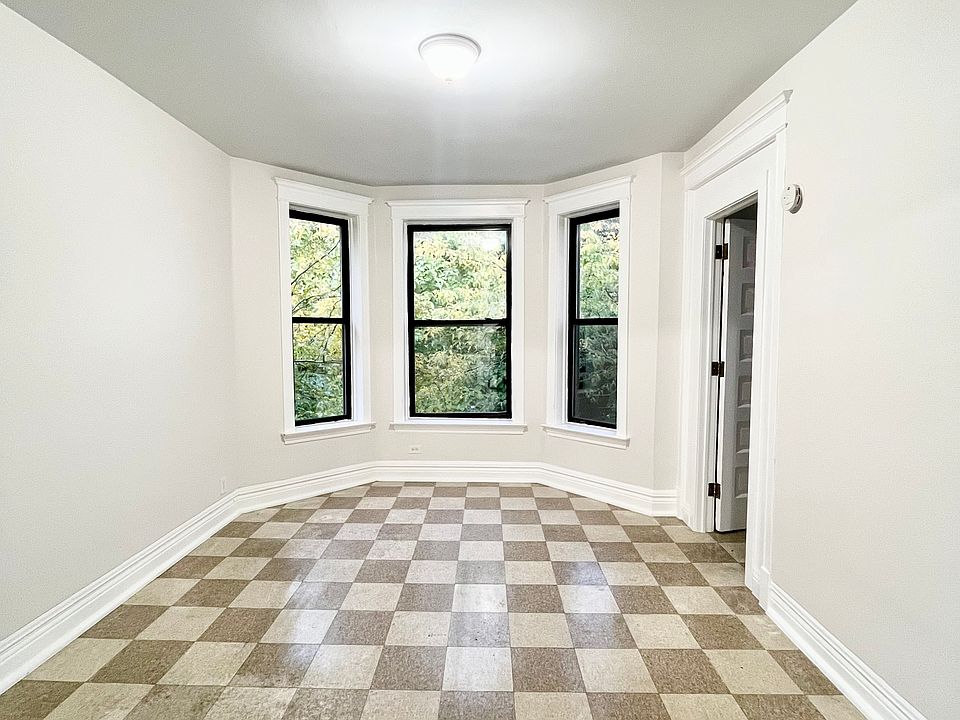 1st image of 2706 S Saint Louis Ave #2F